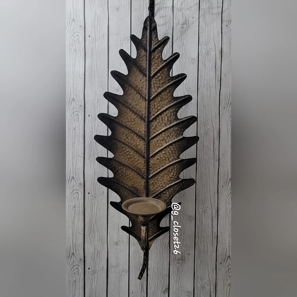 Large Leaf Design Wall Sconce in Brown and Black